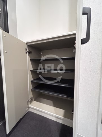 エムエスアール新大阪南の内装|シューズボックス