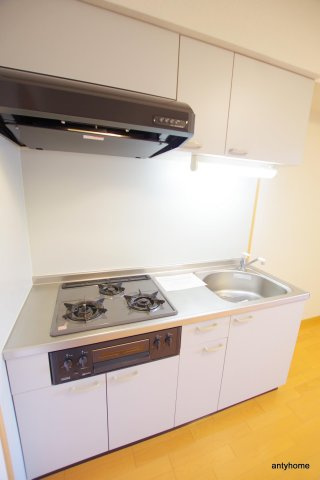 ONEROOFFLATFUKUSHIMA(旧:シャルマンフジ福島) 仲介手数料無料のキッチン