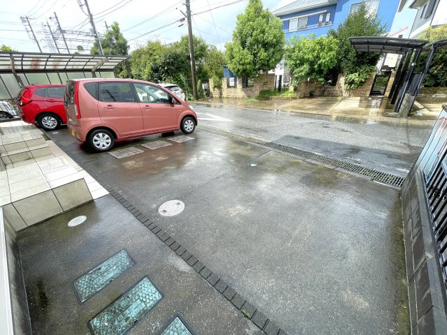 リヴィーナの駐車場