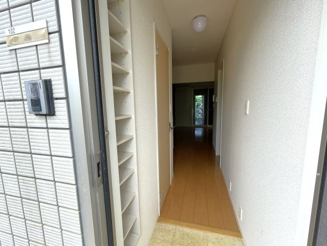 リヴィーナの玄関