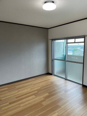 緒方ビルの内装|同建物別部屋 現況優先