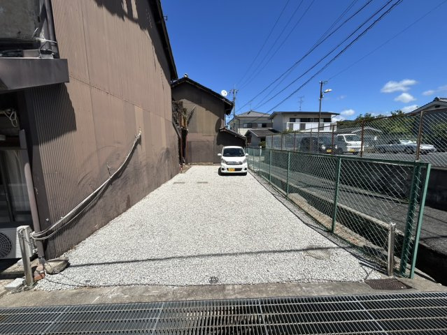 柳本町駐車場の外観