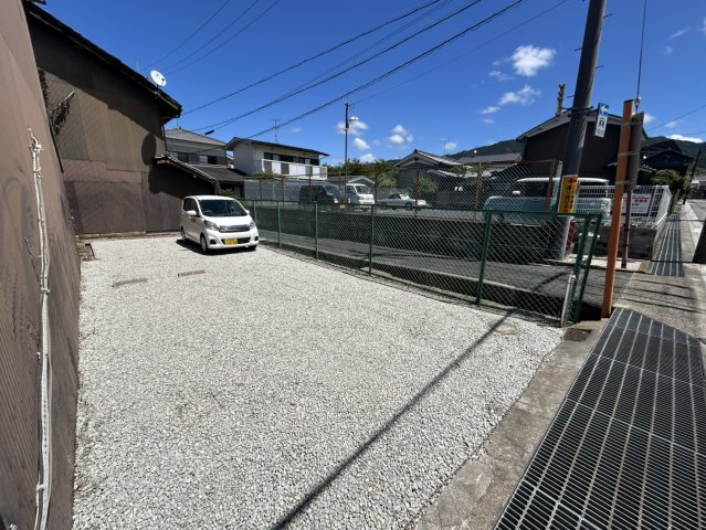 柳本町駐車場