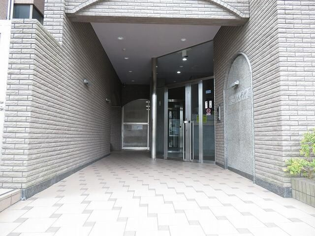 アクトヒルズ八千代Ⅱのエントランス