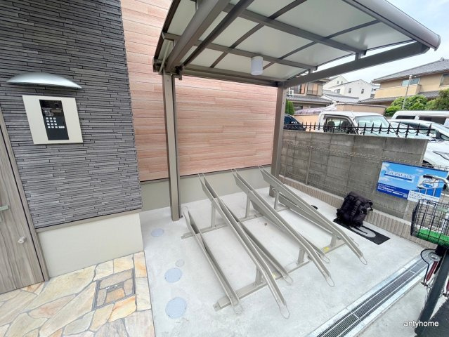 フジパレス出来島Ⅱ番館 仲介手数料無料の駐車場