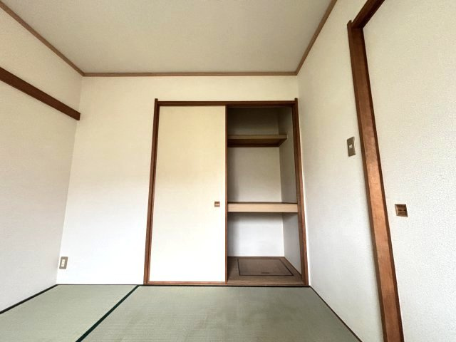 奥行ある押入収納★