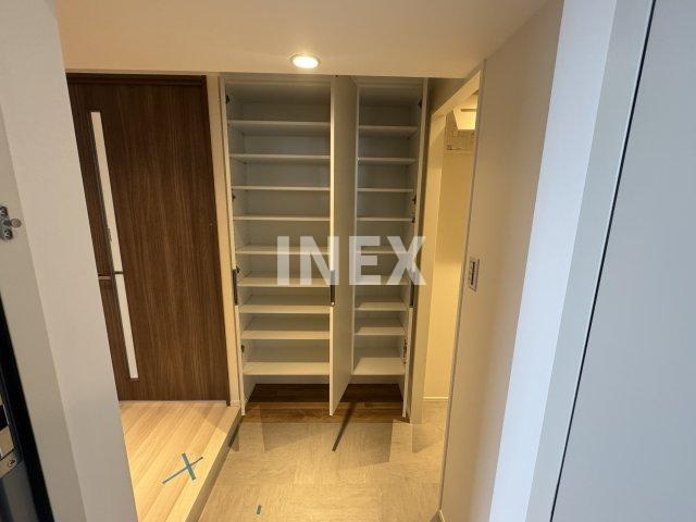 横浜市神奈川区反町１丁目の賃貸マンションの収納