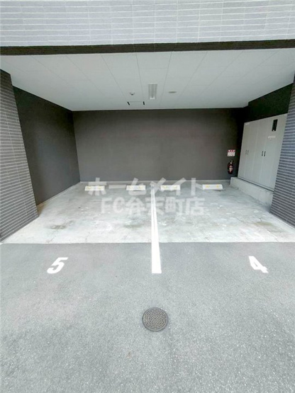 【駐車場】 | エステージ難波WEST | 駐車場です