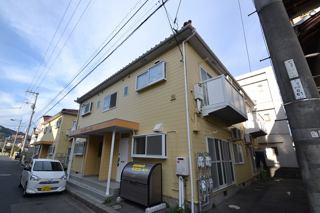広島市西区草津新町１丁目のアパートの外観|外観です