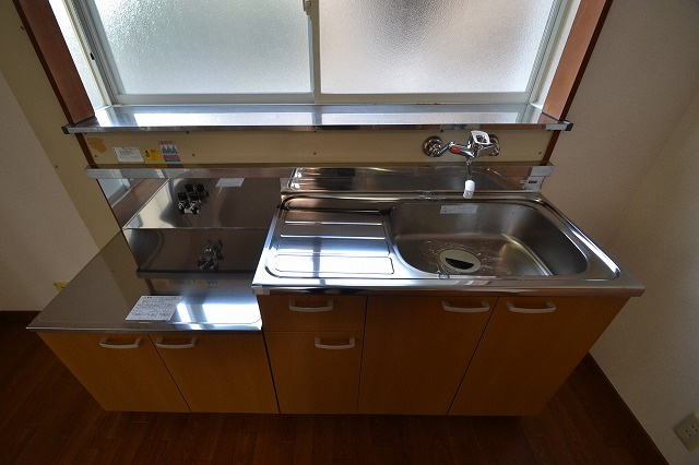 広島市西区草津新町１丁目のアパートのキッチン|お料理しやすいキッチンです