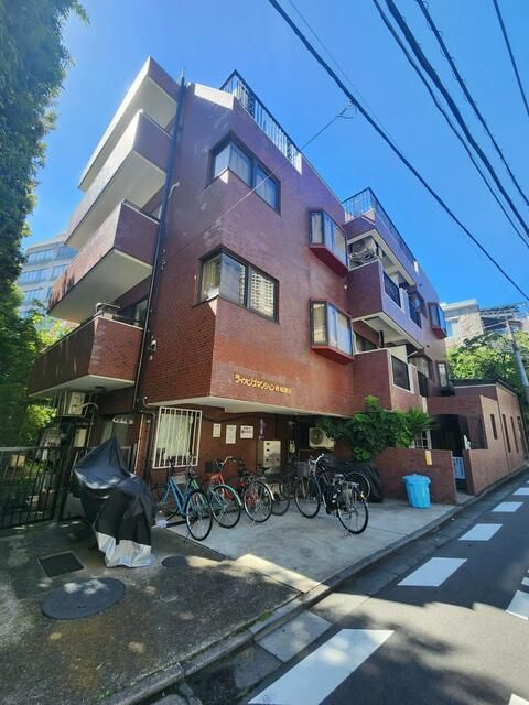 ライオンズマンション赤坂第３の外観