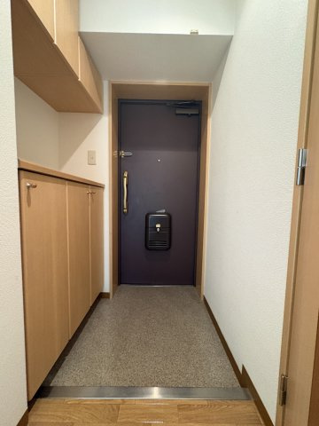 【玄関】ドミ山鼻拾条