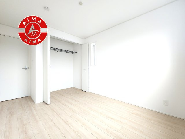 福岡市東区西戸崎4丁目第21-3棟（3号棟）の子供部屋|穏やかな光が差し込む室内には、穏やかな時間が流れます。