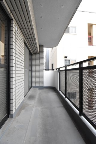 コウジィコート大南のバルコニー