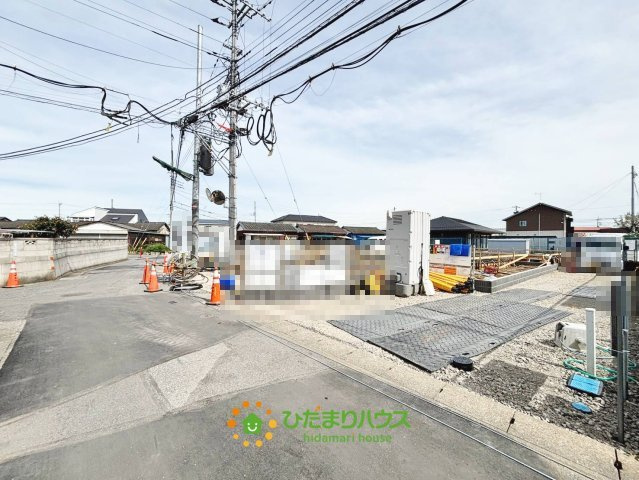 古河三杉町　新築一戸建て　03　リーブルガーデンの前面道路含む現地写真|2026/08/21　撮影