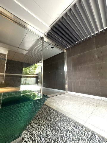 A Quiet Side of Kamakura.  静かな鎌倉に、暮らす。のエントランス