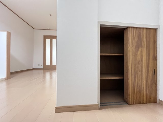 松栄ハイツの収納
