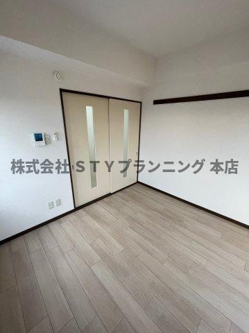 仲介手数料0円！！ランドビル本陣の居間・リビング