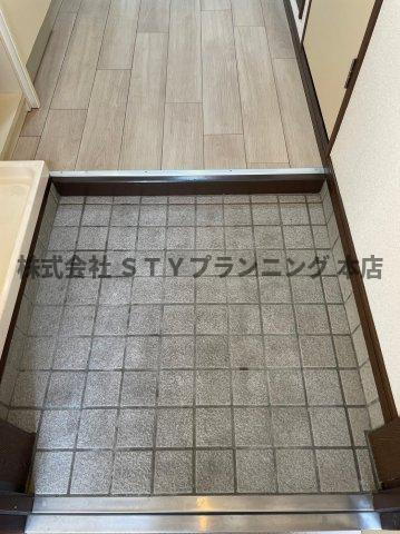 仲介手数料0円！！ランドビル本陣の玄関