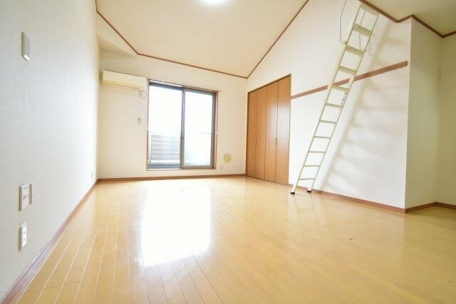 シャッセ中原の居間・リビング
