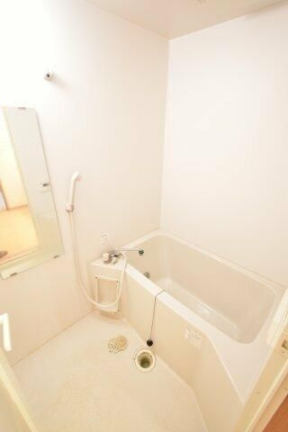 シャッセ中原の浴室