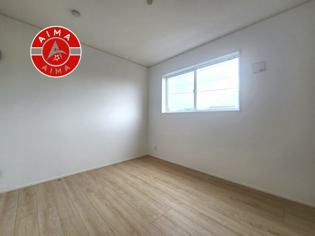 福岡市東区西戸崎4丁目第21-3棟（2号棟）の子供部屋|穏やかな光が差し込む室内には、穏やかな時間が流れます。