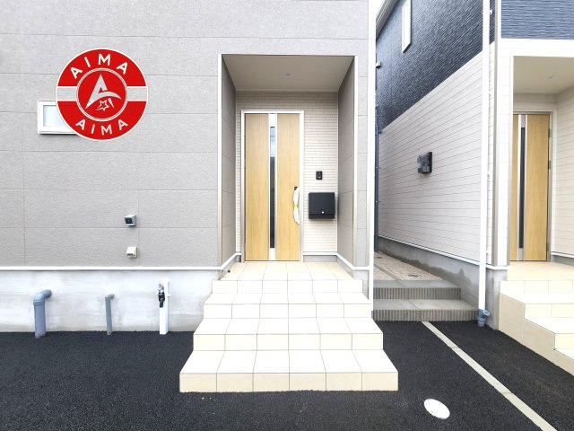福岡市東区西戸崎4丁目第21-3棟（2号棟）の玄関|おでかけの時も帰った時も、「我が家」を最初に感じでもらえる素敵な空間に。
