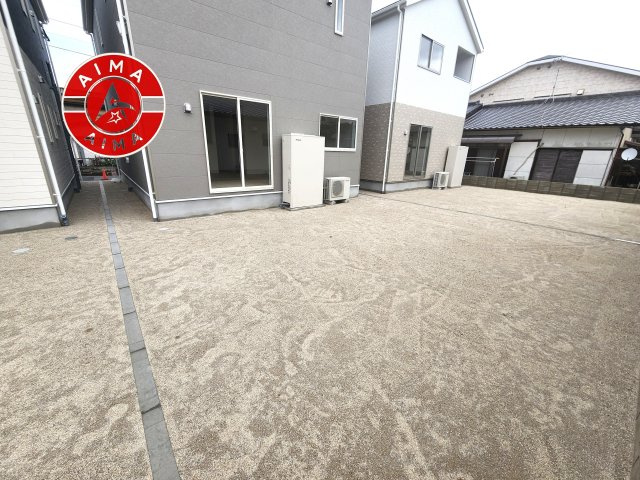 福岡市東区西戸崎4丁目第21-3棟（2号棟）の外観|お庭で自由な時間を過ごせます。