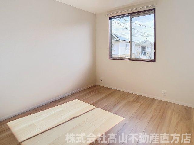 宮若市本城のアパートの寝室