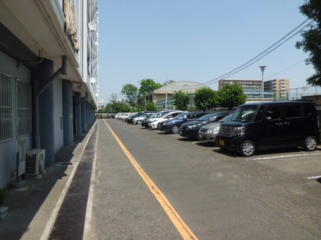 魚崎コーポの駐車場