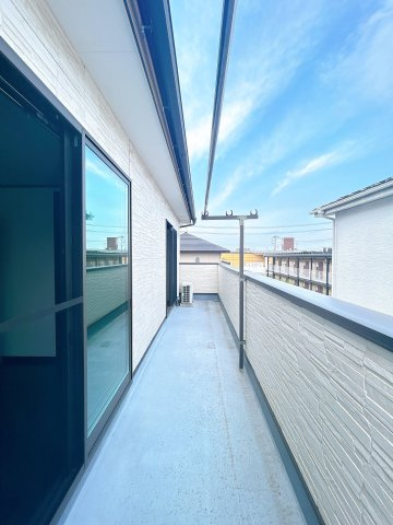 【バルコニー】 | 坂東市みどり町　中古戸建