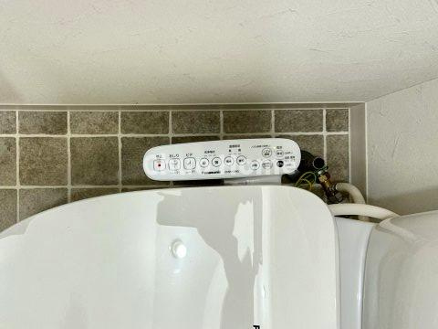 江戸川区南葛西3丁目中古住宅の内装|【ウォシュレット】清潔に使いたいお手洗いには最適な設備です。もちろんウォームレットも標準装備です。