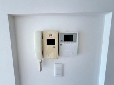 【防犯設備】 | ルネ住之江 | 【TVモニター付きインターフォン】防犯設備として欠かせないTVモニター付きインターフォンがあります♪