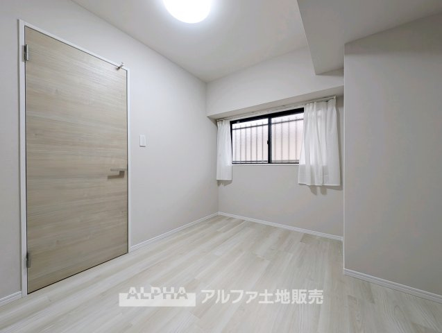 日神パレス立川第2の洋室|明るい洋室です