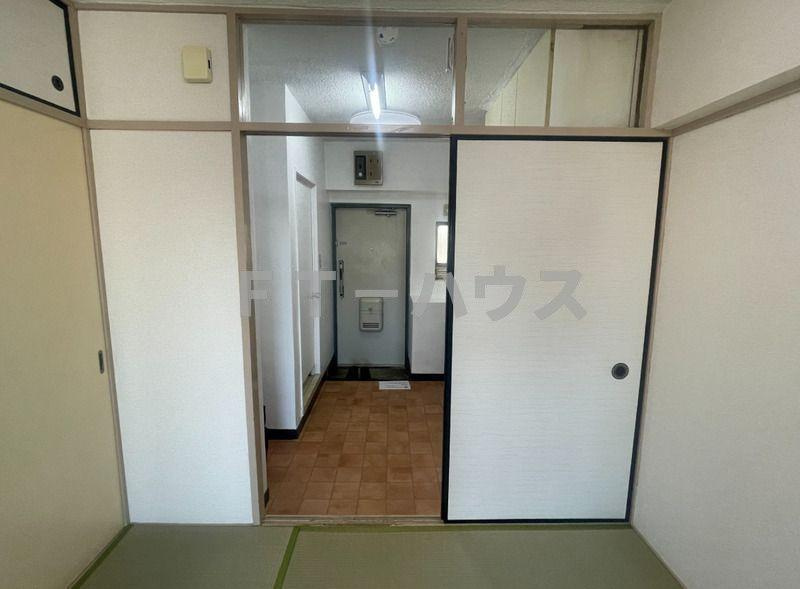 行徳マンションの洋室