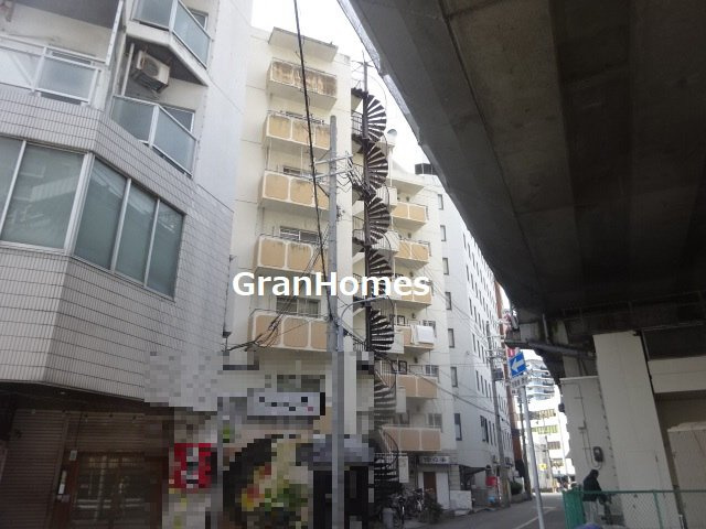 プレアール西明石の外観