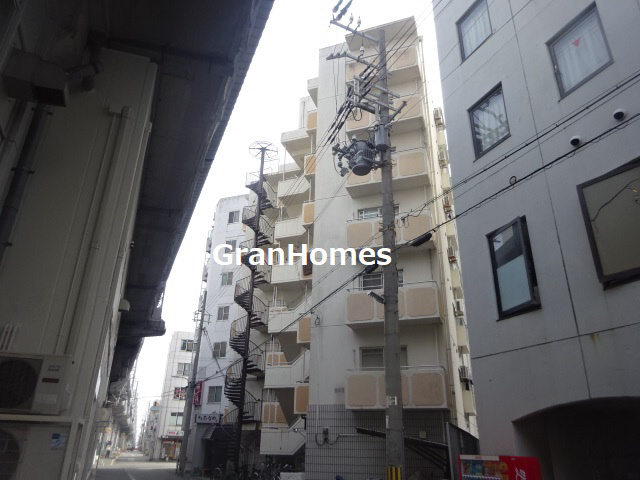プレアール西明石の外観