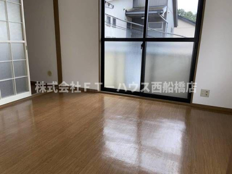 クレール松飛台の居間・リビング