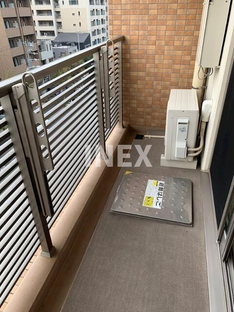 横浜市西区中央２丁目の賃貸マンションのバルコニー
