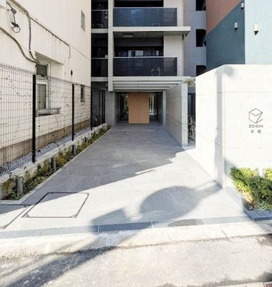 【エントランス】