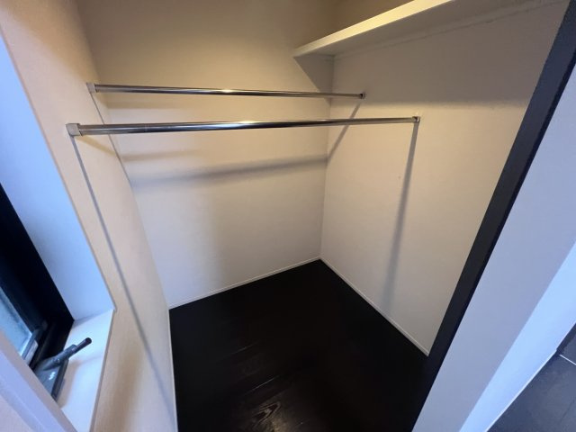 前開南町1丁目戸建の収納