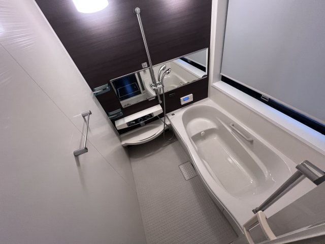 前開南町1丁目戸建の浴室