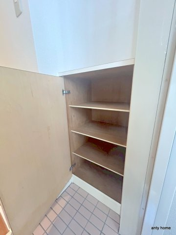 ノルデンハイム豊新 仲介手数料無料の収納