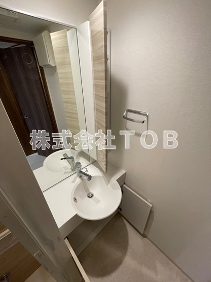 【独立洗面台】 | ガーラ・ヒルズ千歳烏山 | ※同物件別号室参考写真※