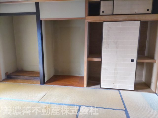 ６７１８６　岐阜市伊吹町中古戸建ての和室