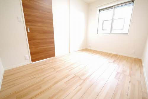 中間市中間１丁目の賃貸マンションの内装
