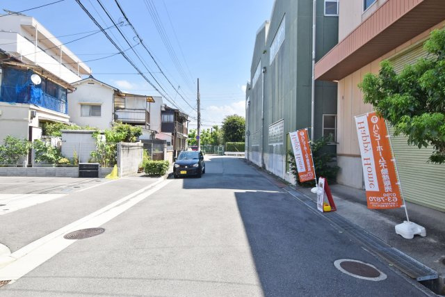 尼崎市次屋4丁目建築条件無し売土地の前面道路含む現地写真|前面道路は北側8.0ｍ公道です