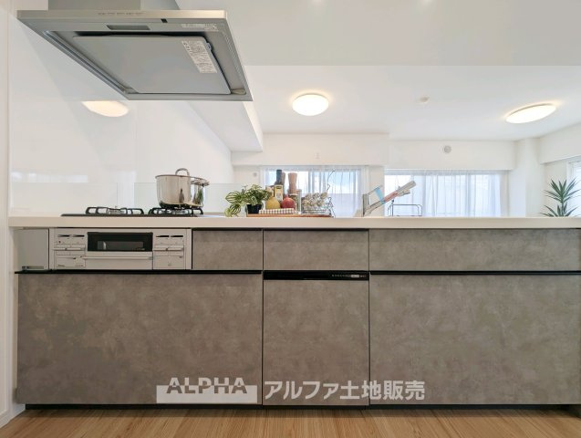 プラネ国立さくら通りのキッチン|お料理しやすいキッチンです