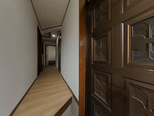 小手指ガーデン戸建の玄関