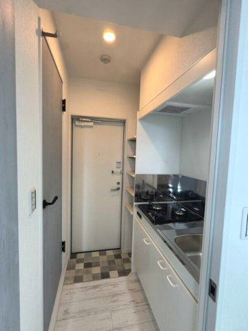 【玄関】 | ルミアコート六町 | 同一仕様写真